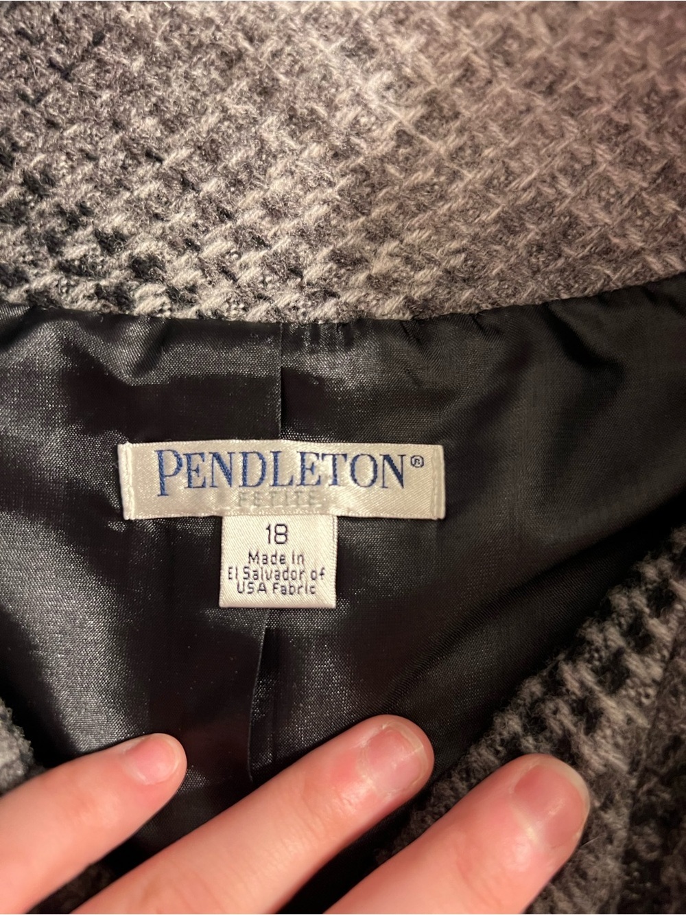 Pendleton Petite Wool Plaid Jacket Coat Women’s Size 18 Gray Black Button Front - Picture 5 of 6